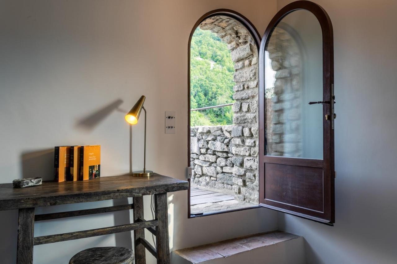 Le Domaine Du Castellas Sivergues ภายนอก รูปภาพ