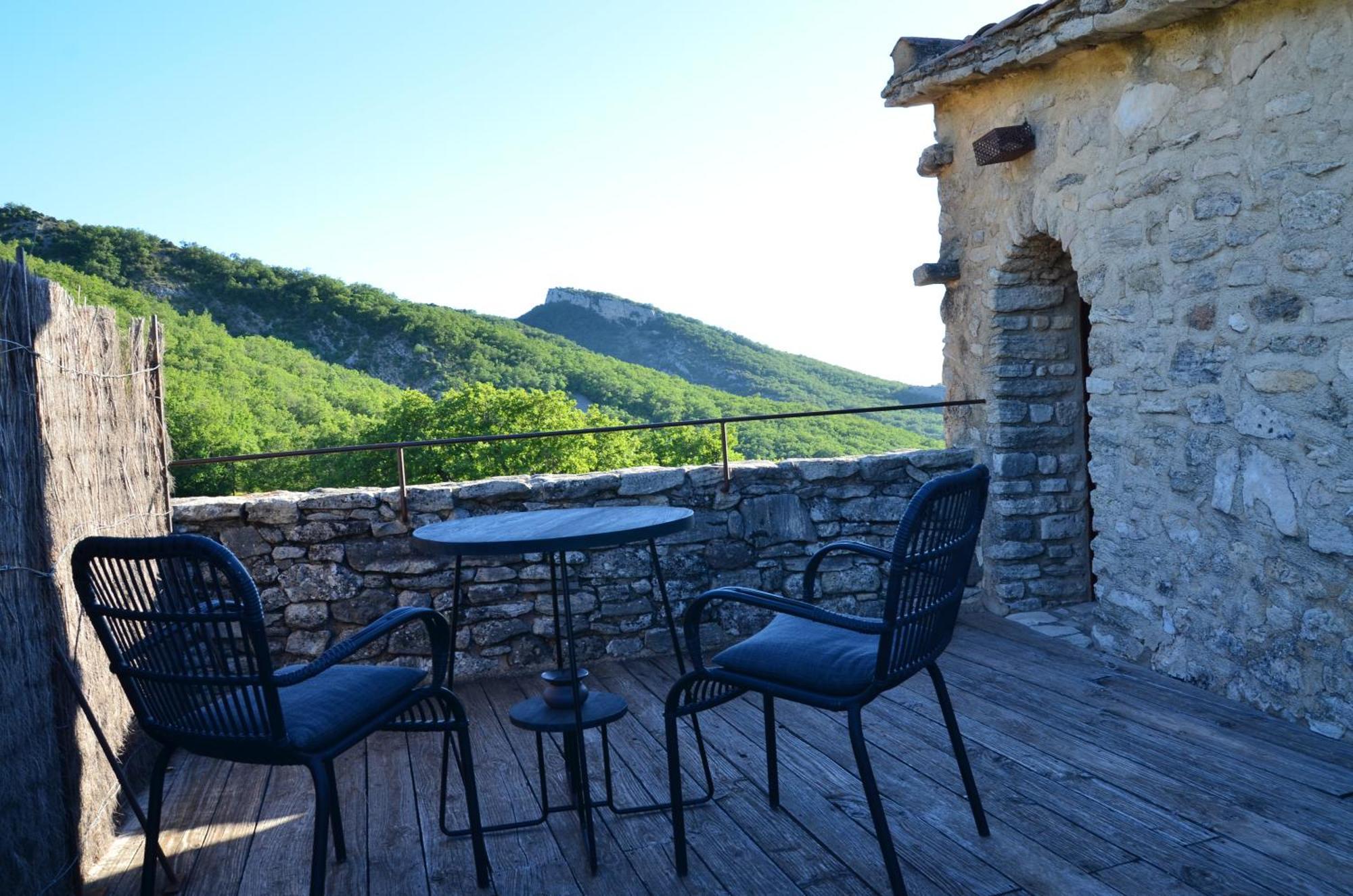 Le Domaine Du Castellas Sivergues ภายนอก รูปภาพ