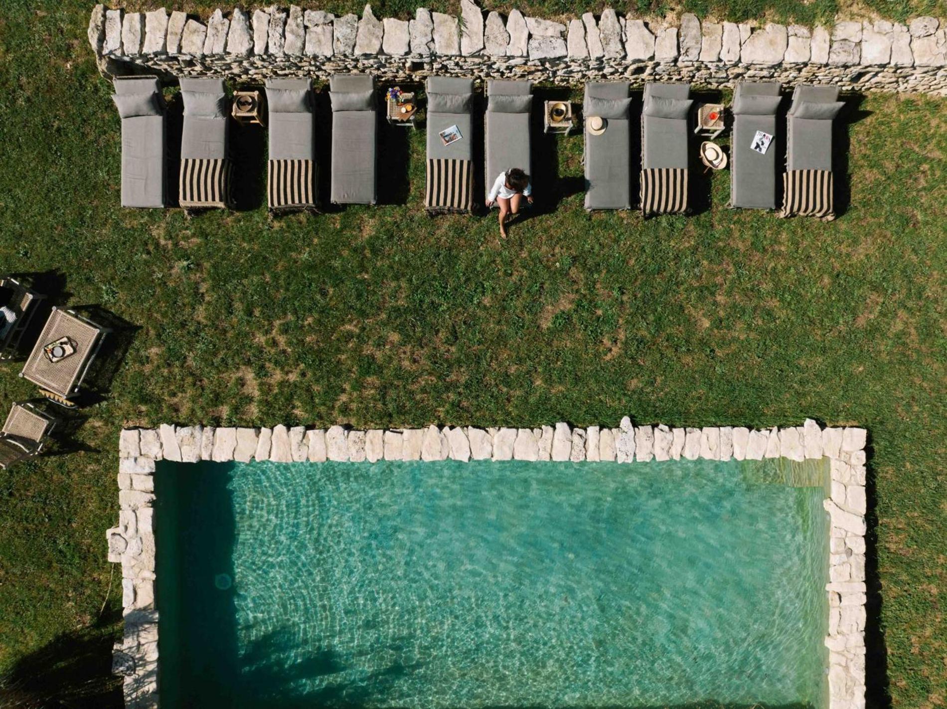 Le Domaine Du Castellas Sivergues ภายนอก รูปภาพ